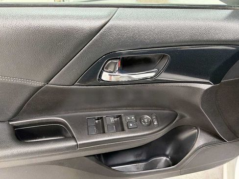 Used 2014 Honda Accord Sport image 15