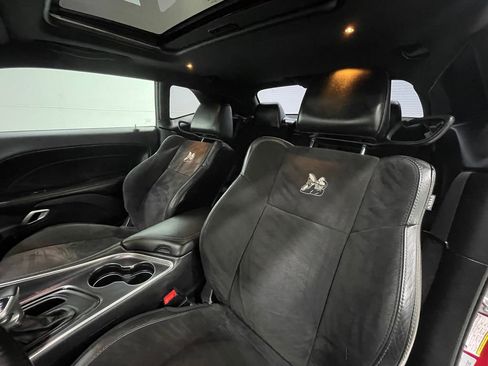 Used 2016 Dodge Challenger R/T Scat Pack w/ Leather Interior Group image 14