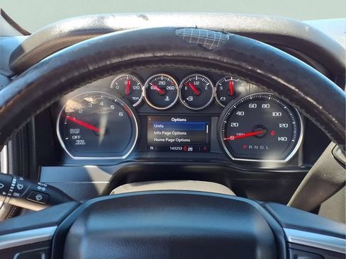 Used 2020 Chevrolet Silverado 1500 LT Trail Boss AWD/4WD image 12