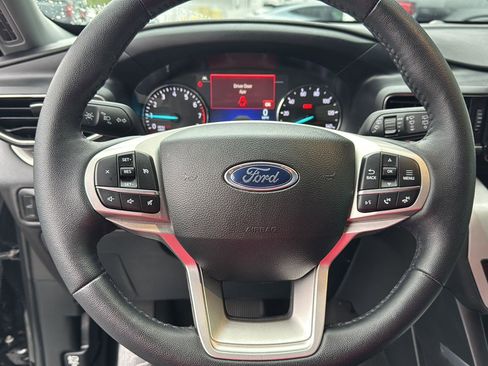 Certified 2024 Ford Explorer XLT w/ Equipment Group 202A image 17