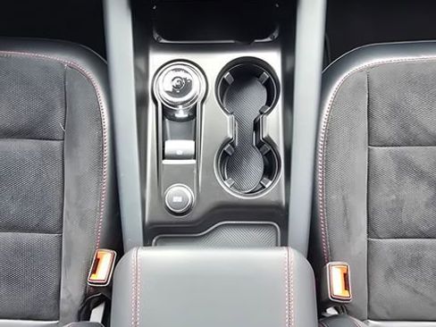 Used 2025 Ford Explorer ST image 44