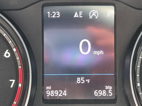Used 2021 Volkswagen Atlas SE FWD image 28