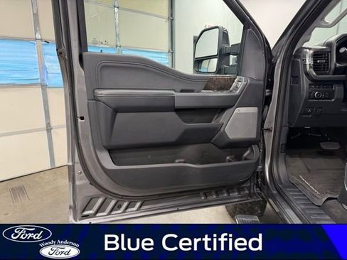 Certified 2024 Ford F250 Lariat w/ Lariat Ultimate Package AWD/4WD image 23