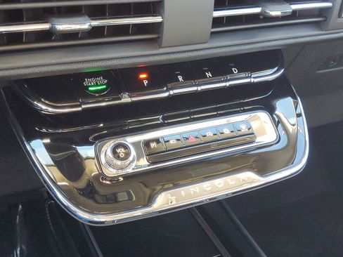 New 2026 Lincoln Corsair Premiere image 22