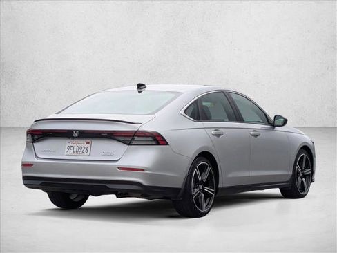 Used 2023 Honda Accord Sport image 5