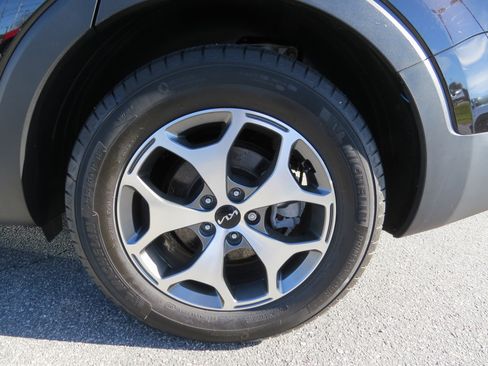 Used 2022 Kia Telluride EX w/ Towing Package image 12