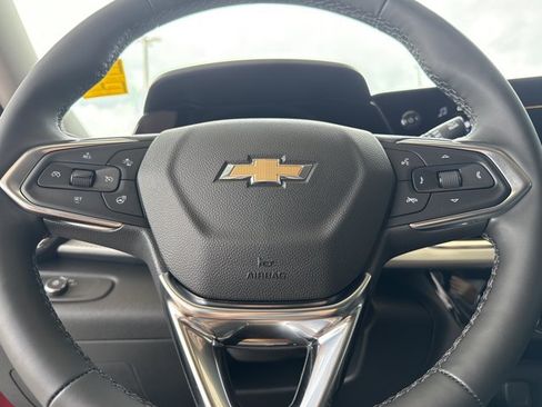 New 2026 Chevrolet Trax LT w/ Driver Confidence Package FWD image 18