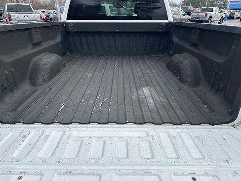 Used 2018 Chevrolet Silverado 1500 W/T w/ Trailering Package image 10