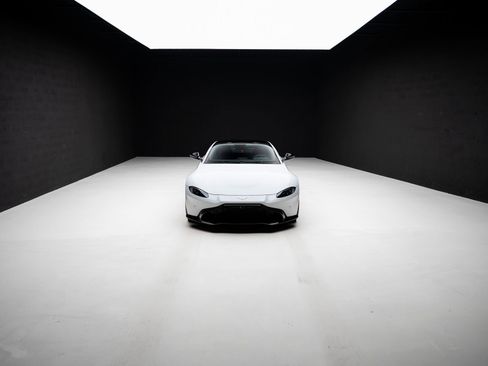 Used 2019 Aston Martin V8 Vantage Coupe RWD image 73