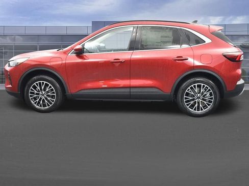 New 2025 Ford Escape SE w/ PHEV Premium Package FWD image 2