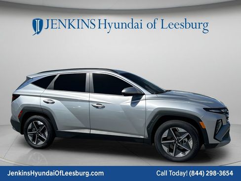 Used 2026 Hyundai Tucson SEL Plus FWD image 2