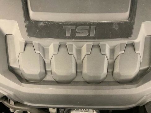 Used 2019 Volkswagen Tiguan SE AWD/4WD image 37