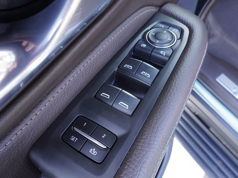 Certified 2024 GMC Yukon XL Denali image 17