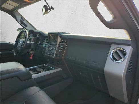 Used 2015 Ford F250 Lariat AWD/4WD image 29