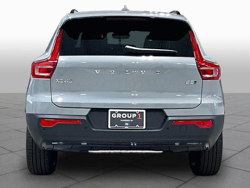 New 2026 Volvo XC40 B5 Ultra w/ Protection Package Premier AWD/4WD image 4