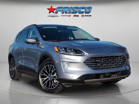 Used 2022 Ford Escape Titanium image 1