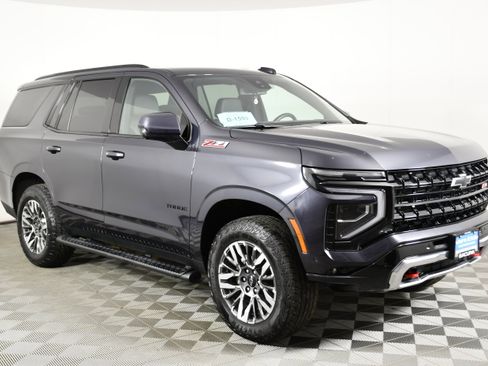 Used 2025 Chevrolet Tahoe Z71 AWD/4WD image 4