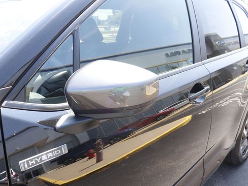 New 2025 Subaru Forester Premium image 11