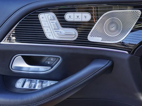 Used 2023 Mercedes-Benz Maybach GLS 600 Maybach GLS 600 image 12