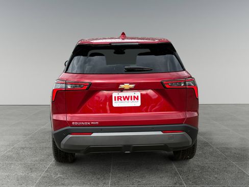New 2026 Chevrolet Equinox LT AWD/4WD image 4