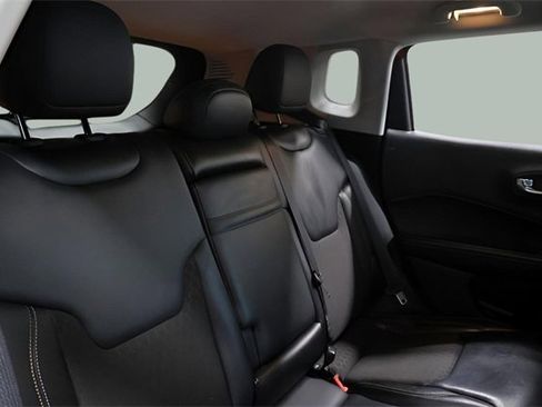 Used 2017 Jeep Compass Latitude w/ Popular Equipment Group image 14