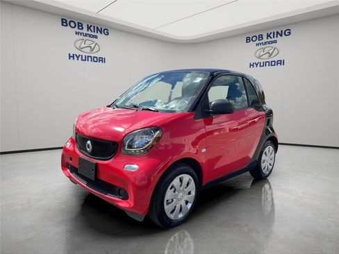 Used 2016 smart fortwo passion image 1