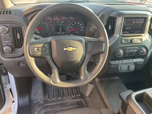 Used 2025 Chevrolet Silverado 1500 W/T AWD/4WD image 2