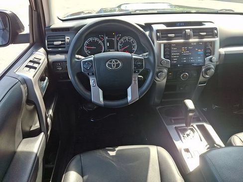 Used 2022 Toyota 4Runner TRD Sport w/ Technology Package AWD/4WD image 13
