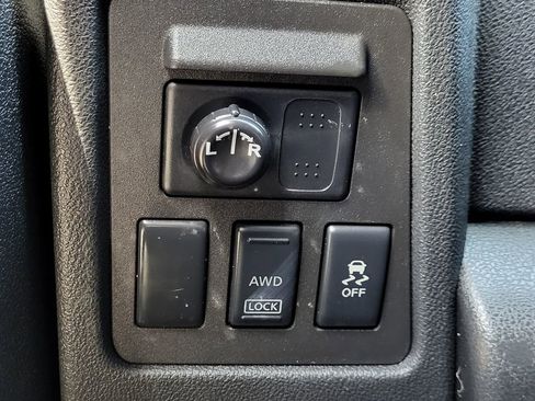 Used 2013 Nissan Rogue S AWD/4WD image 25