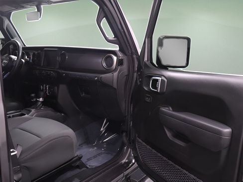 Used 2022 Jeep Wrangler Unlimited Sport AWD/4WD image 16