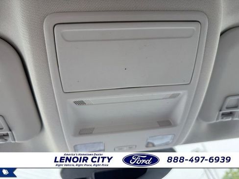 Used 2025 Ford Escape SE w/ PHEV Premium Package FWD image 16
