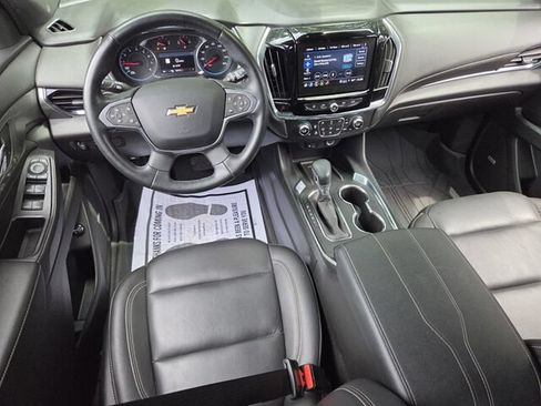 Used 2023 Chevrolet Traverse LT w/ LT Premium Package FWD image 10