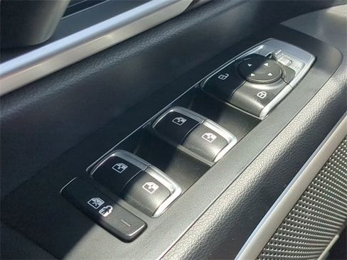 Used 2023 Kia Telluride S w/ S Sunroof Package image 9