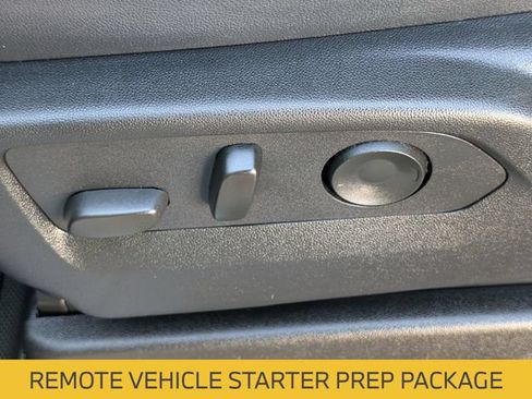 Used 2025 Chevrolet Tahoe Z71 w/ Comfort Package AWD/4WD image 17