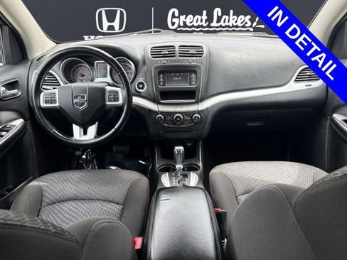 Used 2017 Dodge Journey SE w/ Flexible Seating Group FWD image 10