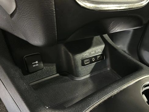 Used 2018 Dodge Durango GT AWD/4WD image 28