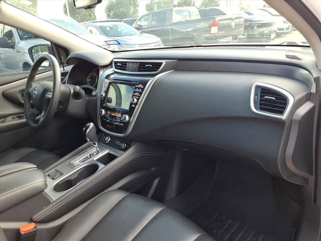 Used 2023 Nissan Murano SV w/ SV Midnight Edition Package FWD image 16