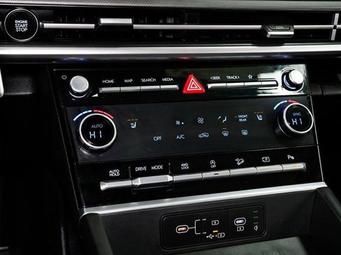 Used 2025 Hyundai Santa Fe XRT image 23