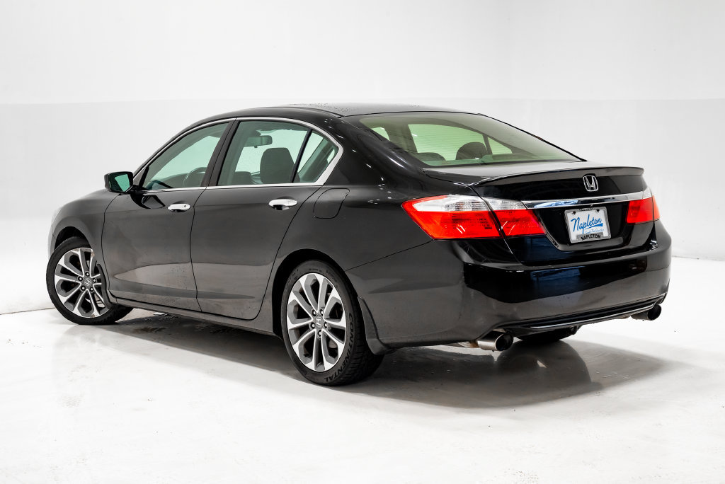 Used 2014 Honda Accord Sport image 3