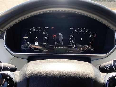 Used 2018 Land Rover Range Rover Sport HSE image 14