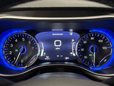 New 2026 Chrysler Pacifica Select image 18