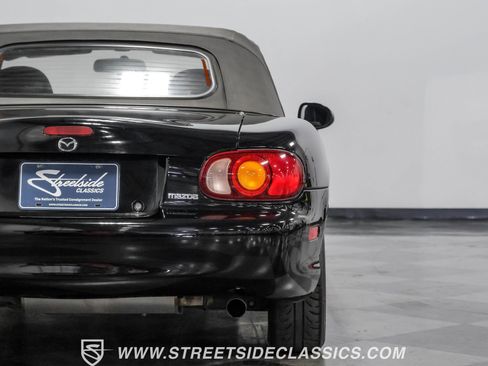 Used 1999 MAZDA MX-5 Miata image 25
