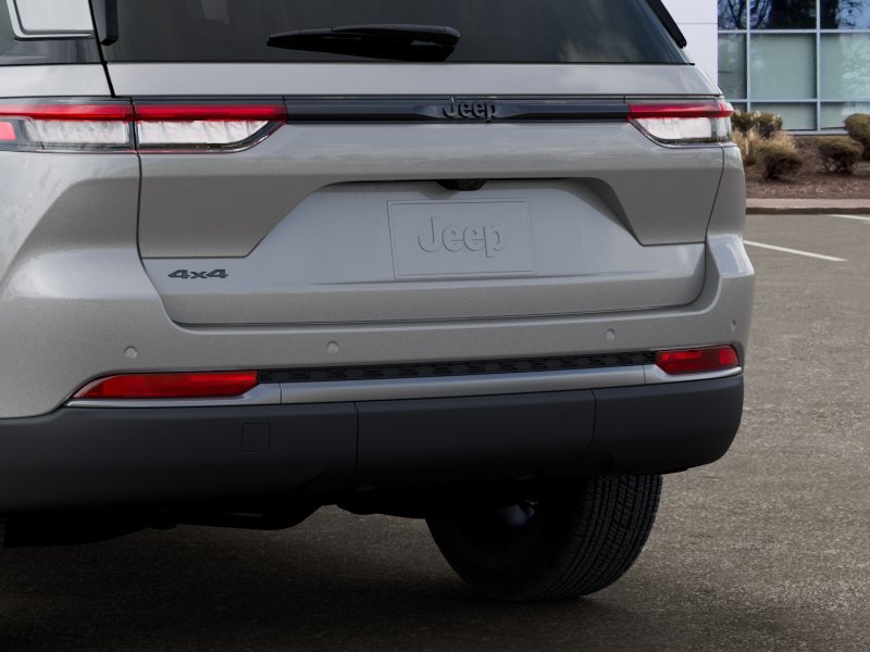 New 2026 Jeep Grand Cherokee Altitude AWD/4WD image 13