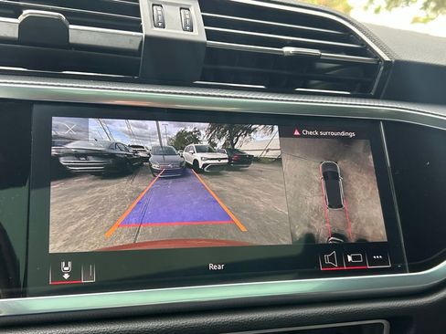 Used 2023 Audi Q3 2.0T Premium Plus w/ Premium Plus Package image 18