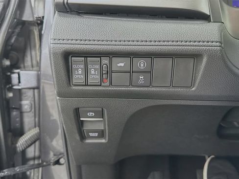 Used 2023 Honda Odyssey EX-L image 15