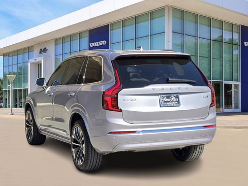 New 2026 Volvo XC90 B6 Plus w/ Protection Package Premier image 4