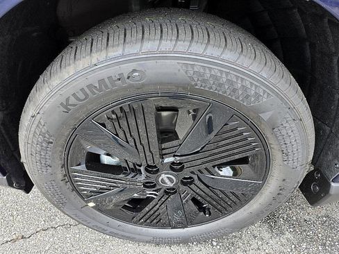 New 2025 Nissan Murano SV image 12