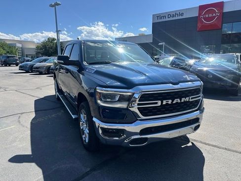 Used 2022 RAM 1500 Big Horn AWD/4WD image 3