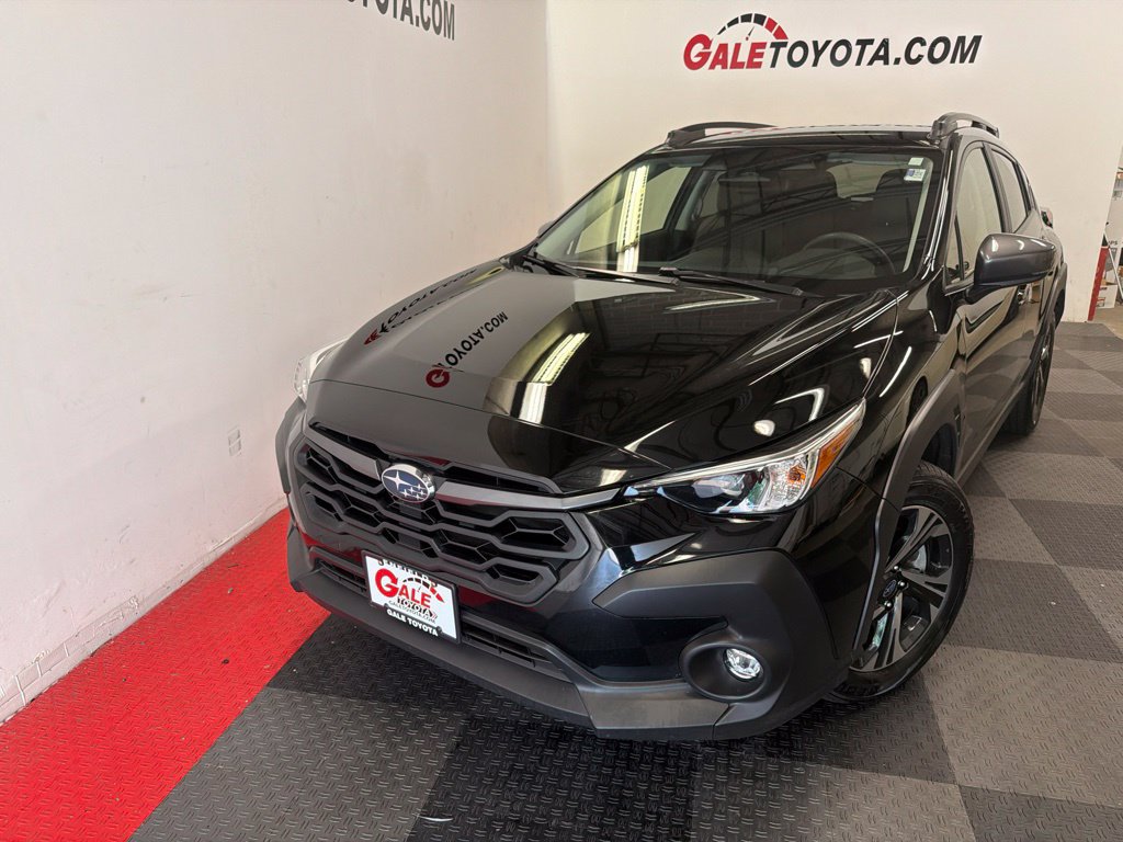 Used 2024 Subaru Crosstrek 2.0i Premium AWD/4WD image 3