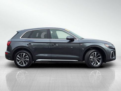 Used 2023 Audi Q5 2.0T Premium Plus w/ Premium Plus Package AWD/4WD image 3